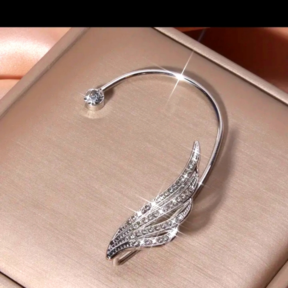 COPY - No piercing left ear cuff angel wing detailing